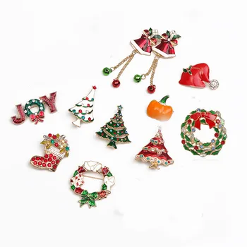 1Pc Natal Pins, Broches Emblemas de Metal Papai Noel floco de Neve Elk Coroa de flores de Lapela Snoeman Pin Presentes Criativos Festa Enfeites  5